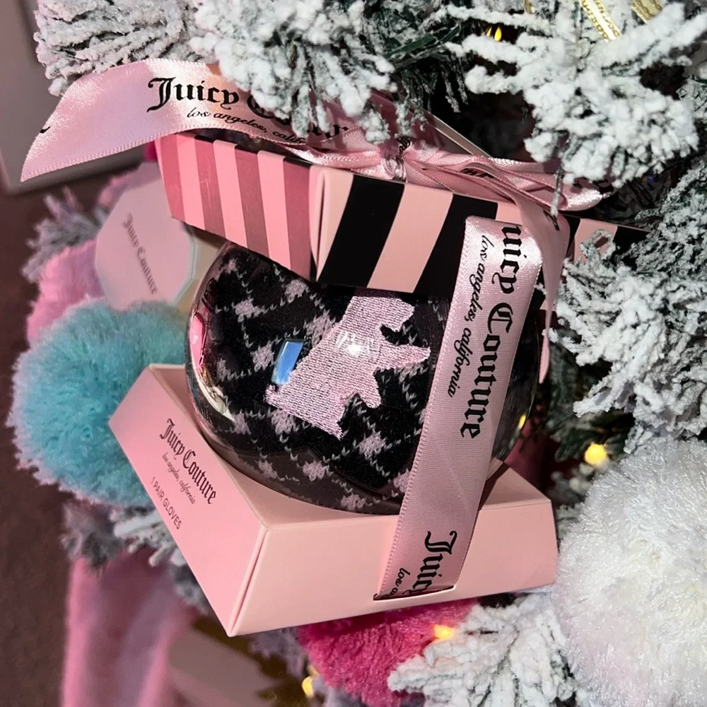 NWT✨Juicy Couture Christmas Gloves Ornament 🎀🤎 PINK